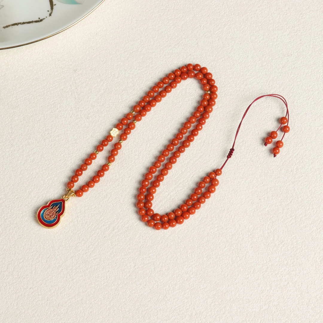 18k金原创设计款南红玛瑙葫芦吊坠简约女款项链