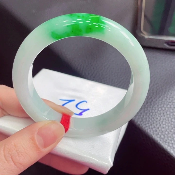 未镶嵌手镯翡翠翡翠