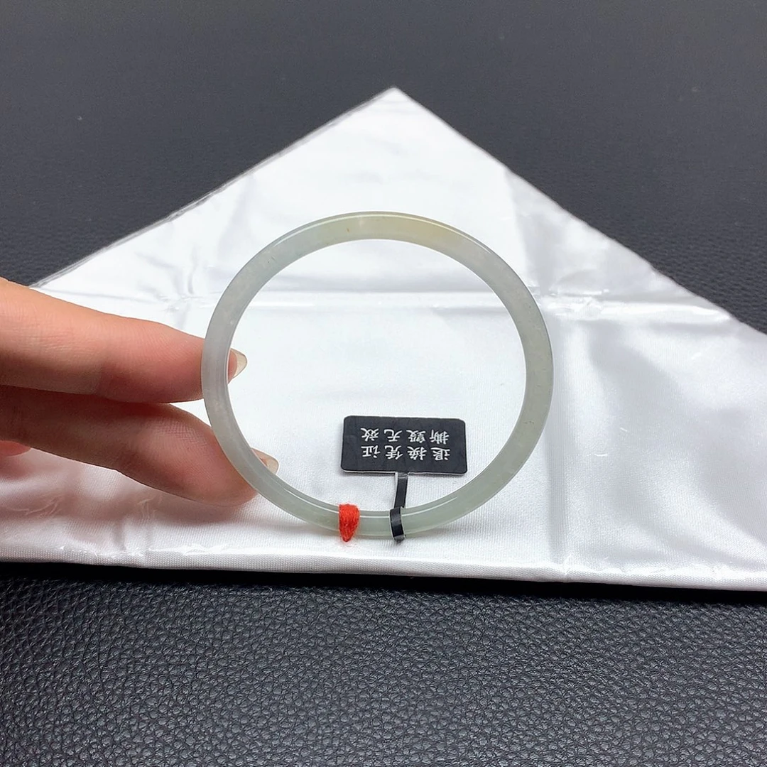 翡翠未镶嵌手镯52.9