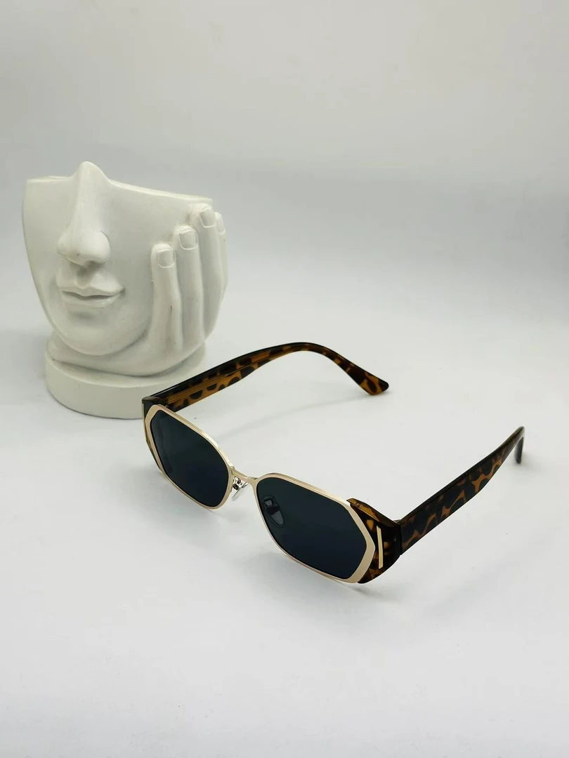 【006】薯薯镜玳瑁插针简约高级感时尚太阳眼镜防紫外线大框