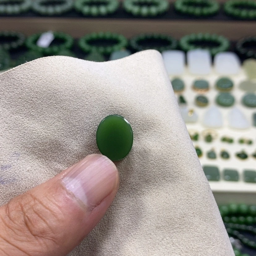 【闪购商品】颈饰未镶嵌和田玉（碧玉）