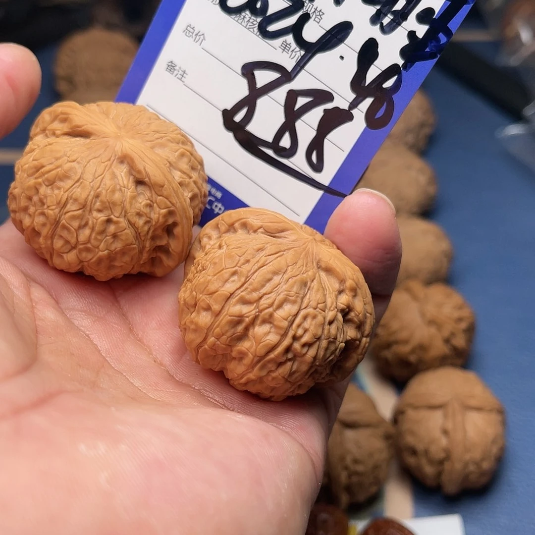 【闪购商品】文玩核桃吊坠十***雨