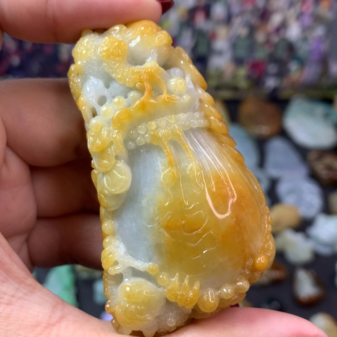 翡翠未镶嵌颈饰金蟾钱袋