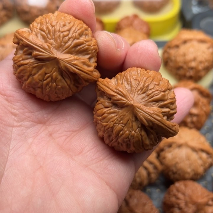 吊坠文玩核桃白狮子41边38肚