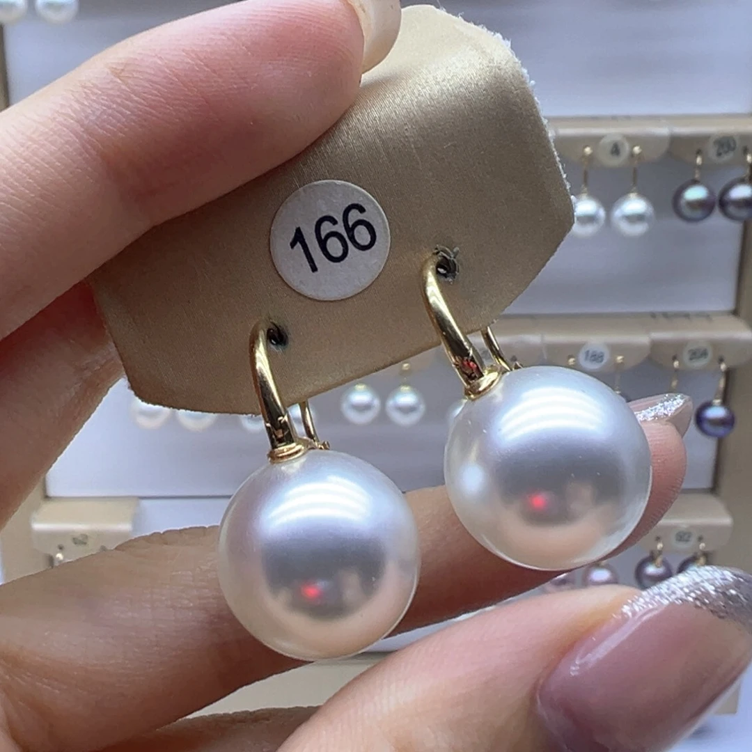 18K金镶嵌淡水珍珠耳饰