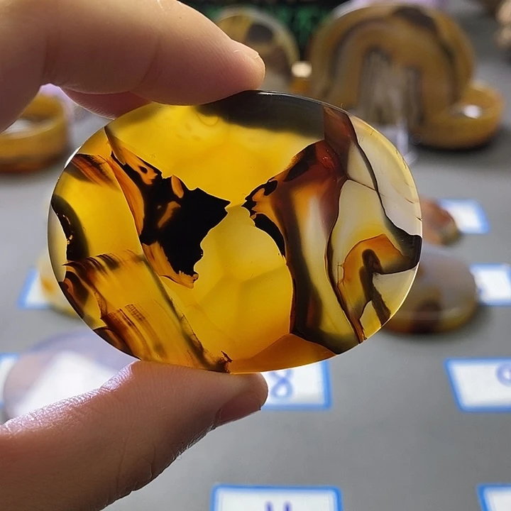 玛瑙/玉髓未镶嵌珠宝半成品13