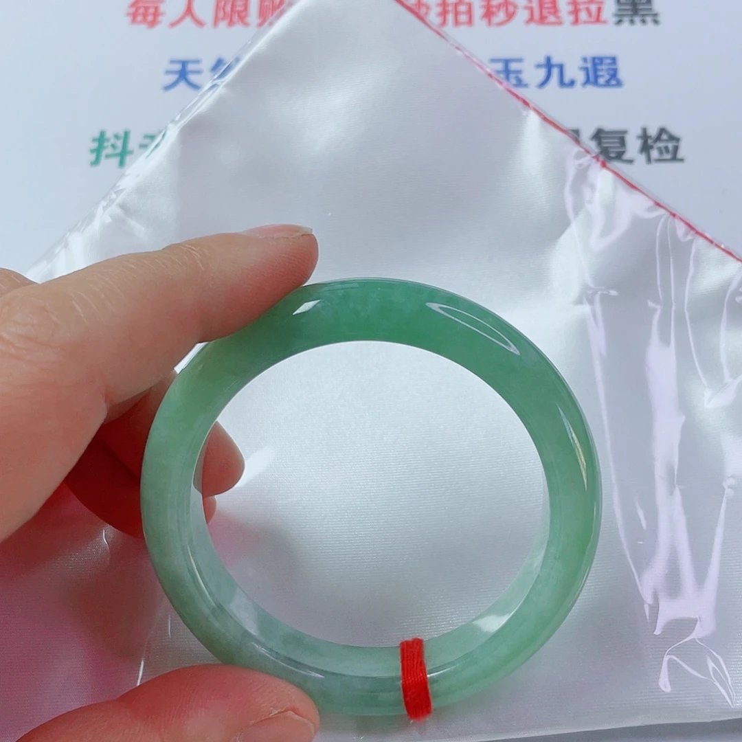 翡翠未镶嵌手镯天然翡翠手镯52.5