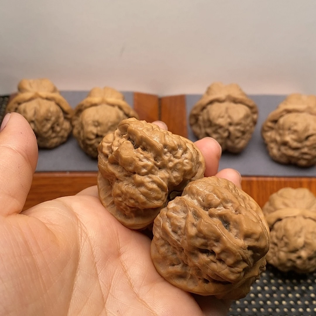 文玩核桃把件锂**界白茬边41左右