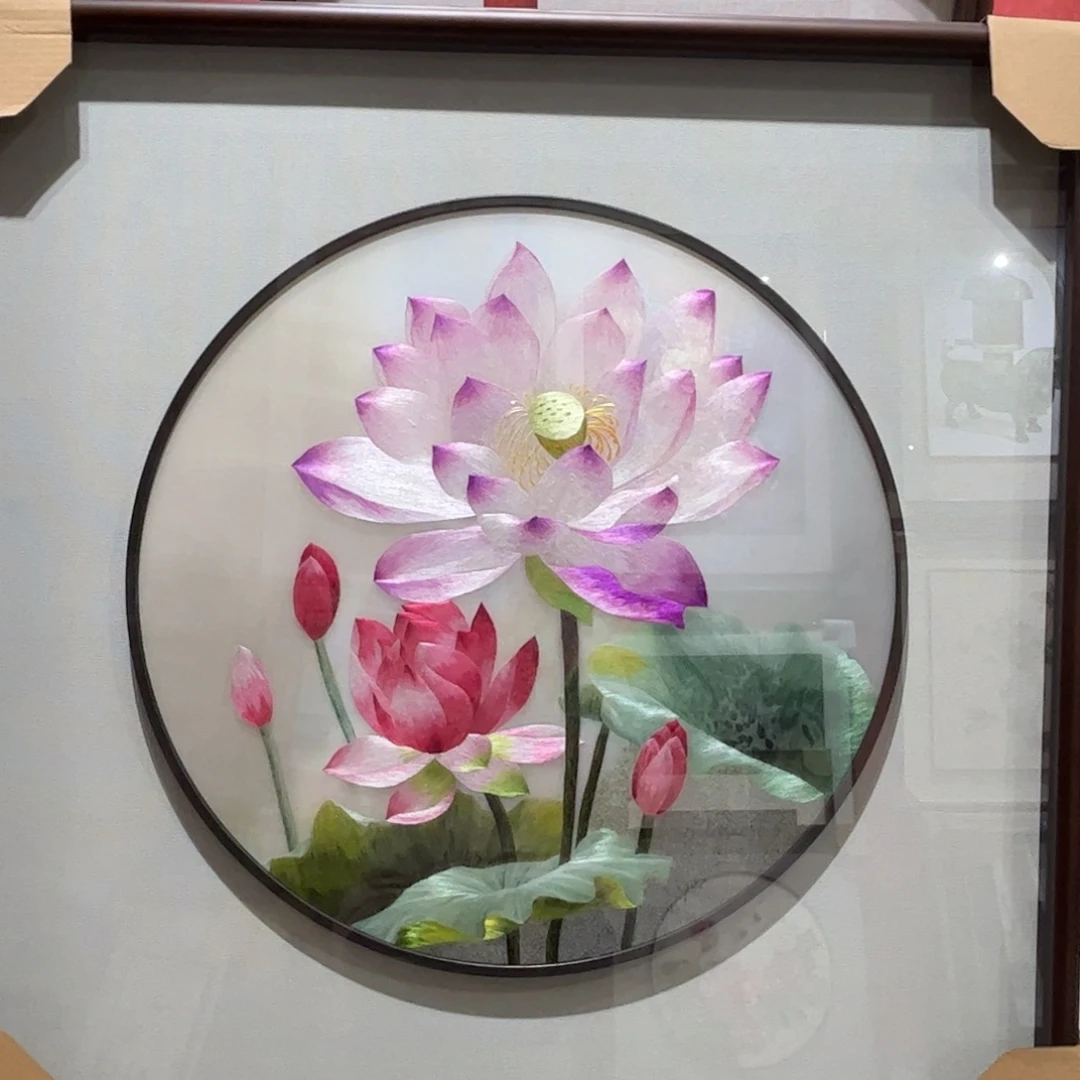 鱼***儿织绣纯手工制作的一款