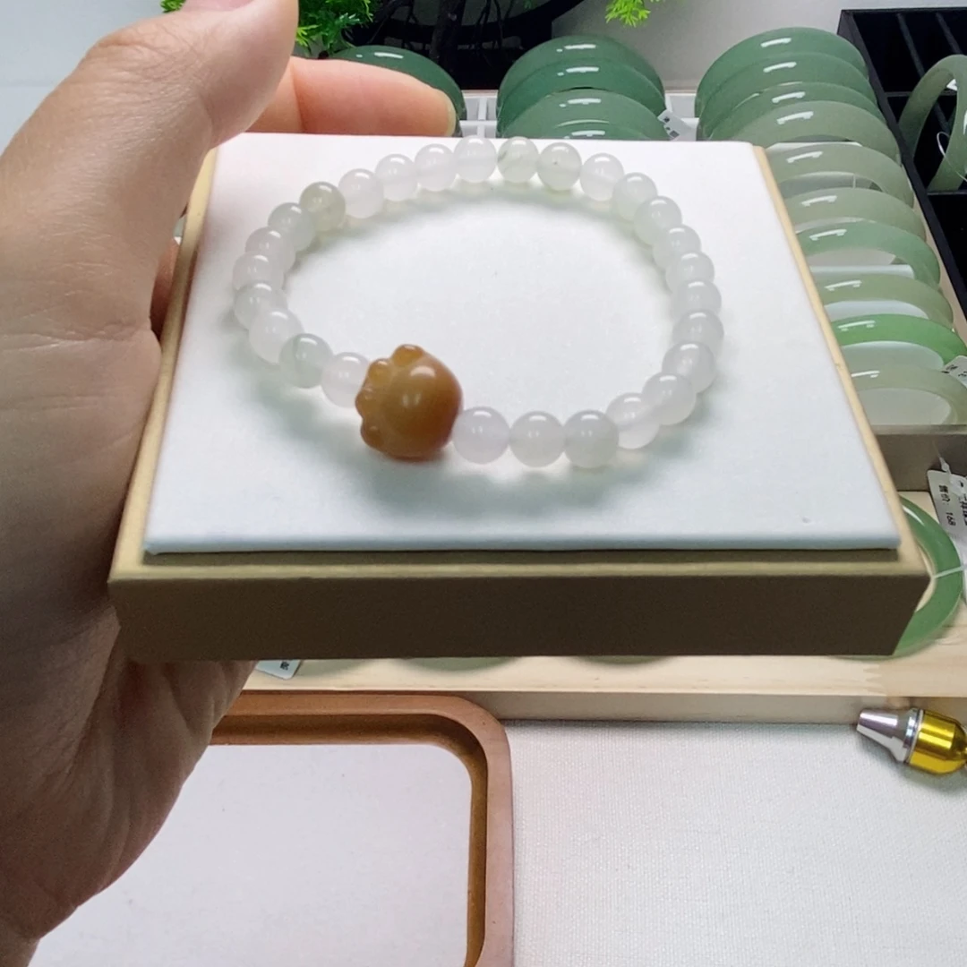 未镶嵌东陵石颈饰