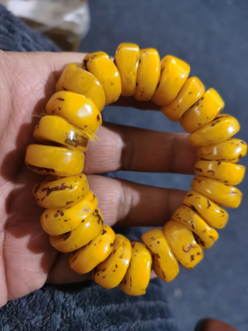 老和田玉好看的很哦