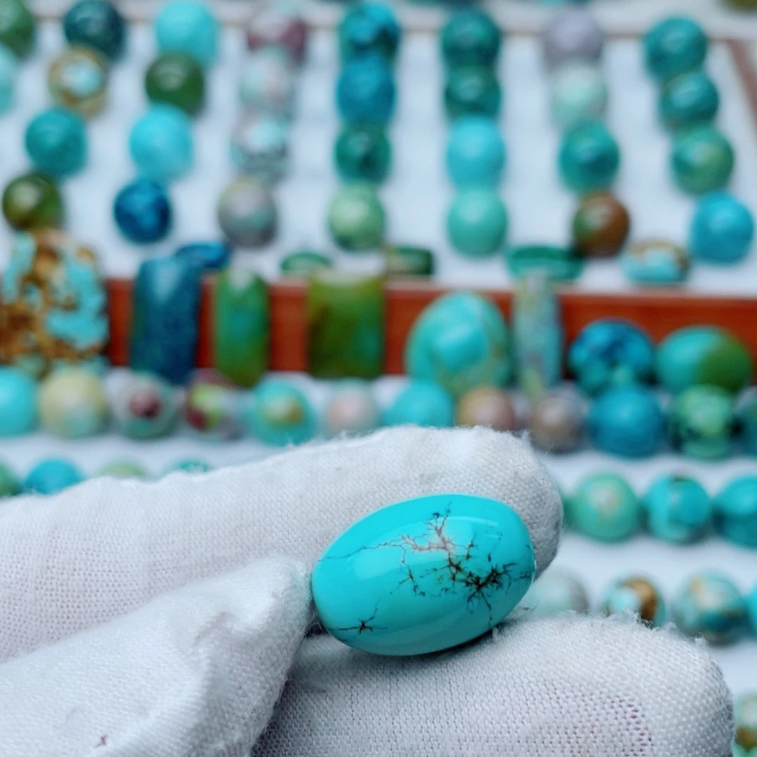 未镶嵌绿松石珠宝奇石