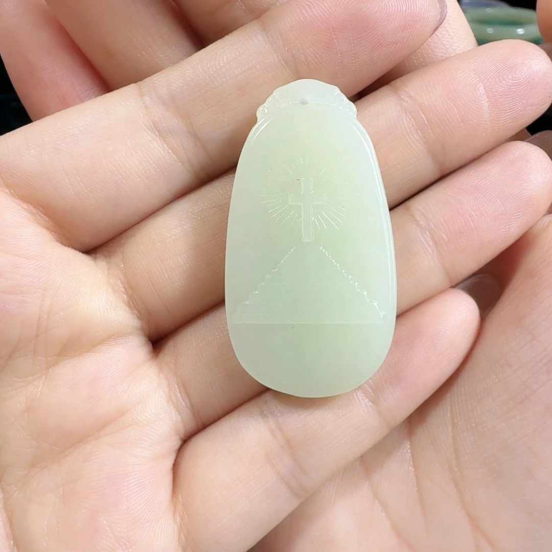 颈饰未镶嵌和田玉