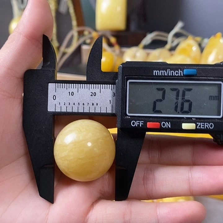 琥珀未镶嵌裸石圆珠