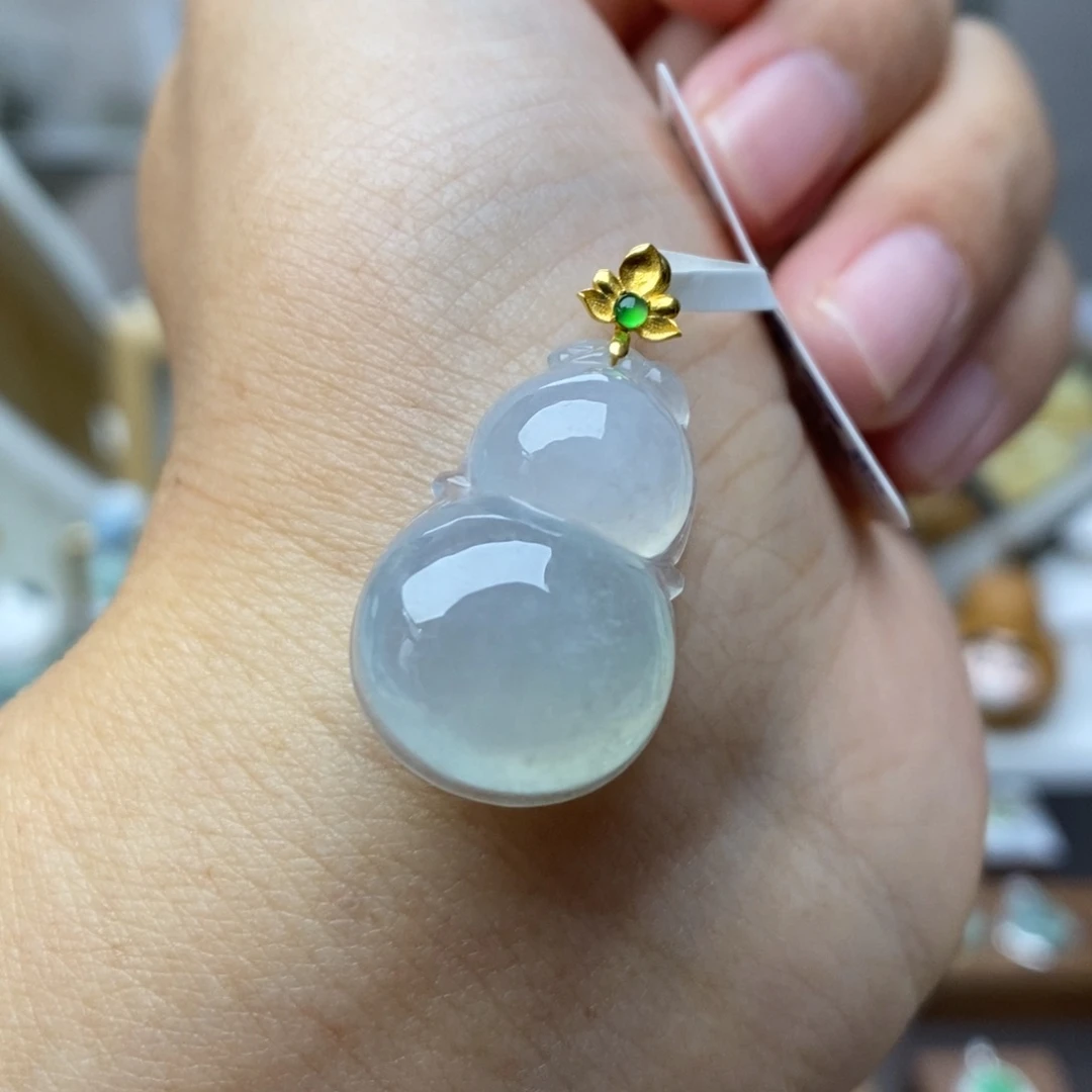 【闪购商品】颈饰18K金镶嵌翡翠21