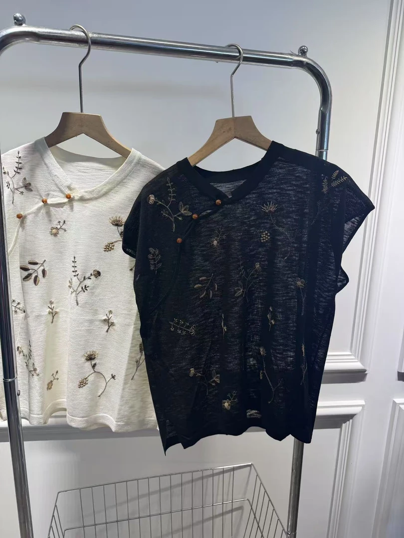 新款时尚百搭T恤 YT7559