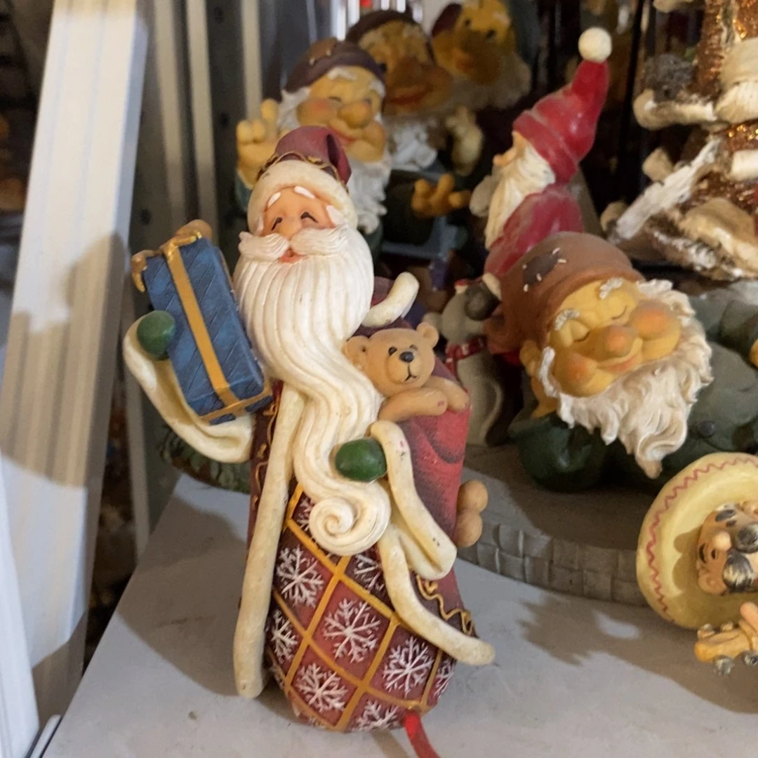 树脂T****?默认微瑕 树脂摆件