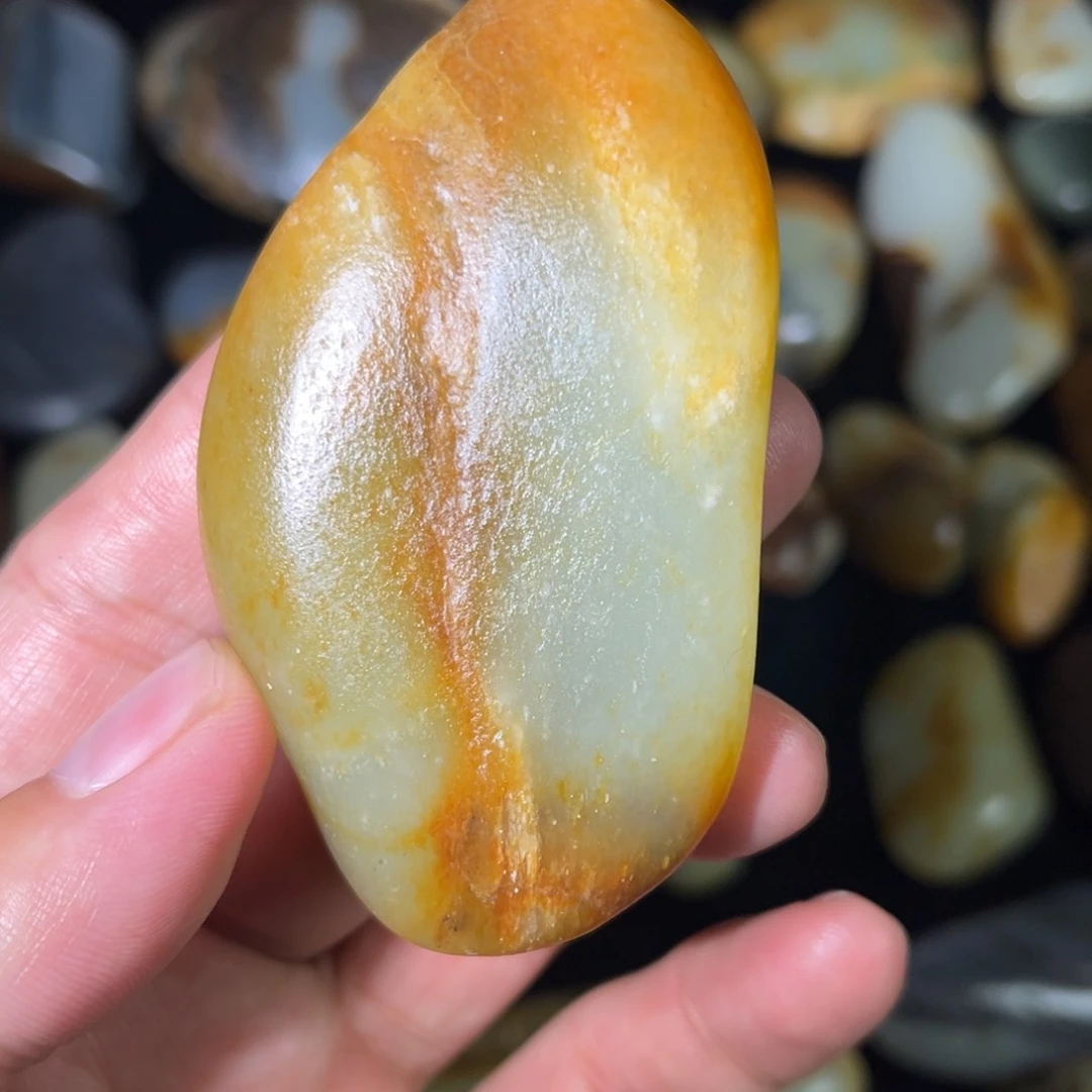 和田玉（糖玉）未镶嵌挂件138