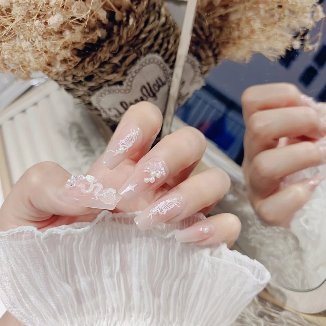 粉蛇蝴蝶中梯款纯手工穿戴甲立体可爱灵动猫眼显白法式薄款美甲