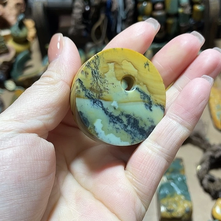 岫岩河磨玉（透闪石质玉）把件未镶嵌潮*