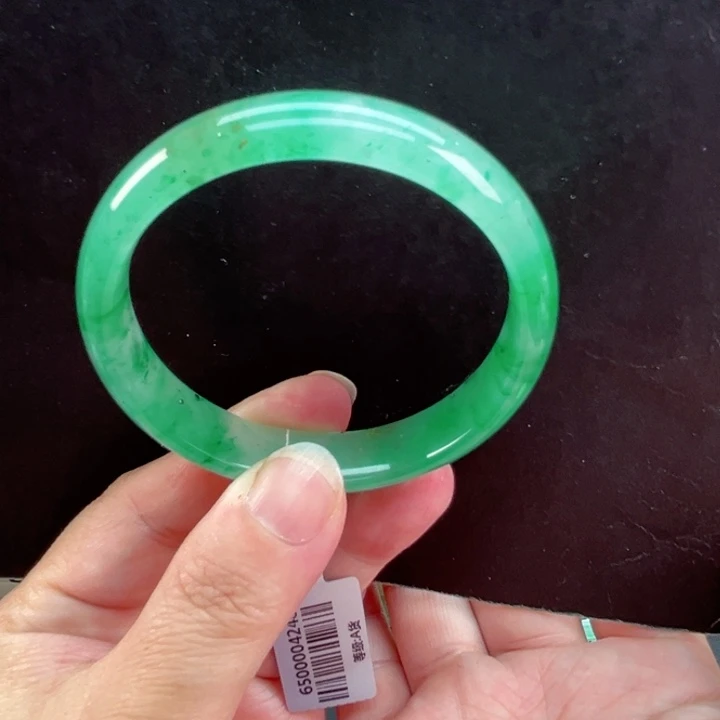 石英质玉手镯未镶嵌4-55/56