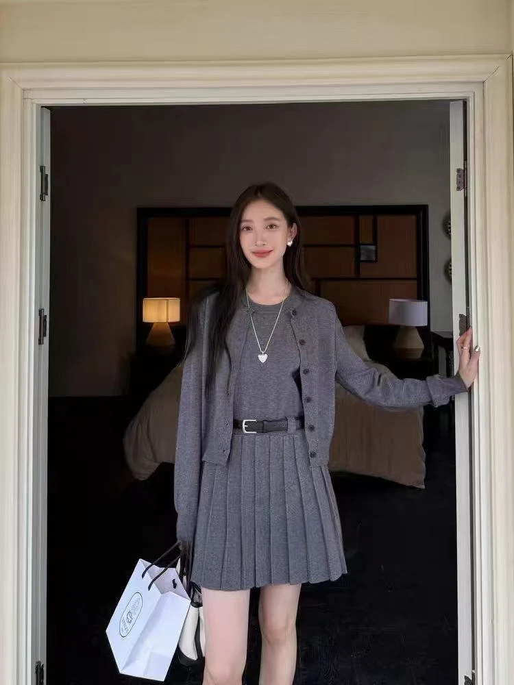 99990套装时尚洋气遮肉显瘦百搭减龄秋季新款