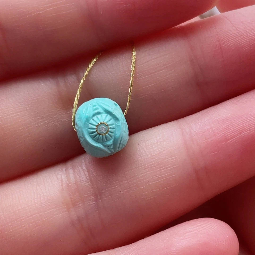 绿松石颈饰未镶嵌