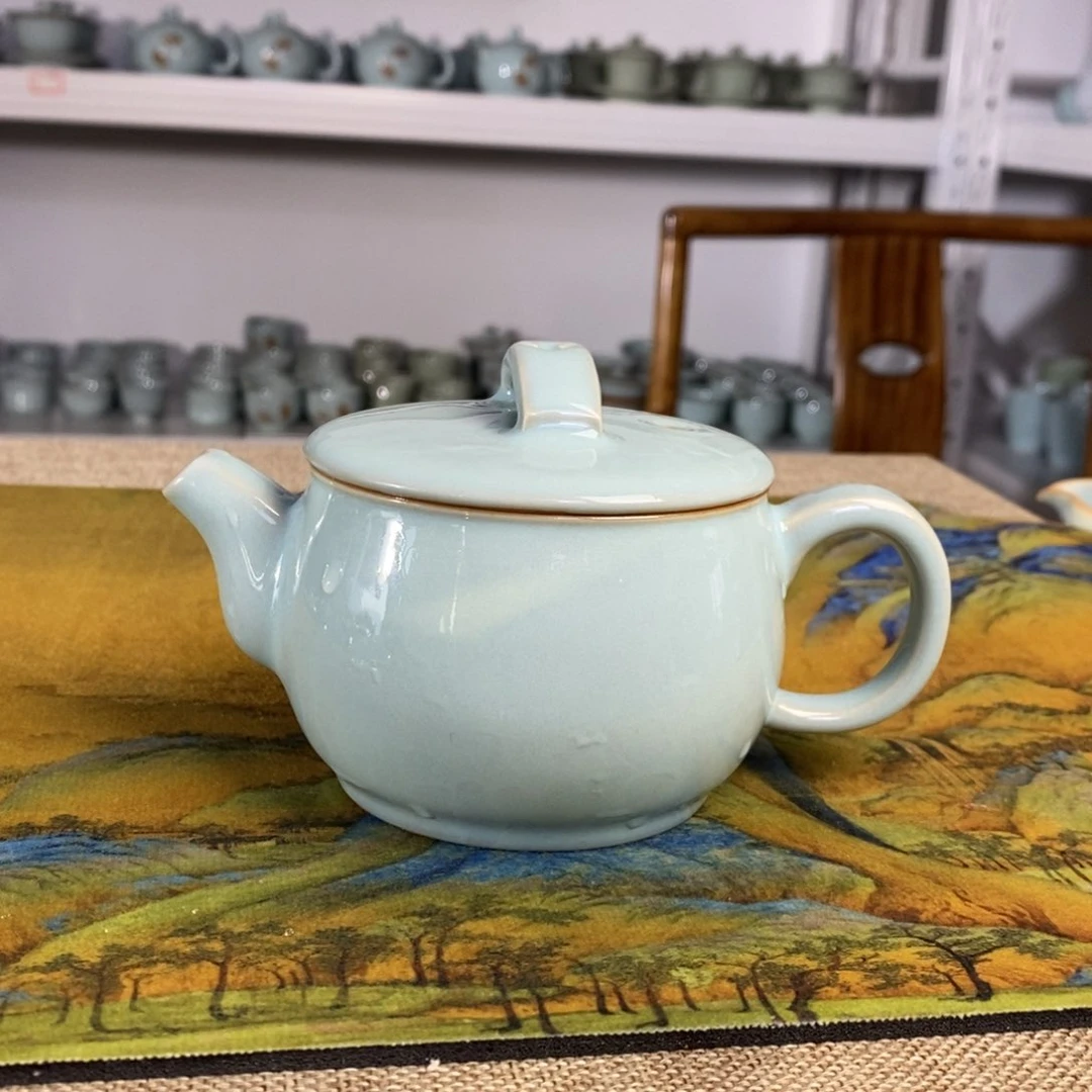 【闪购商品】天青汉瓦壶微微瑕。。。。。。。