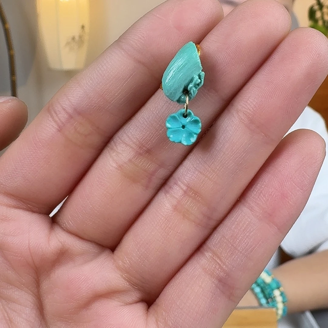 绿松石未镶嵌挂件