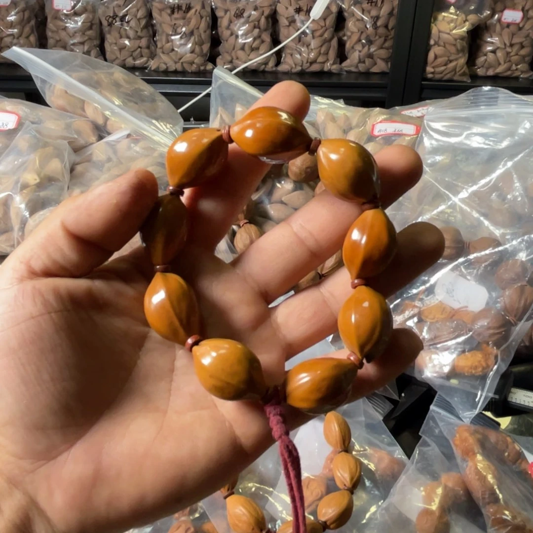 吊坠龙脊菩提F*C