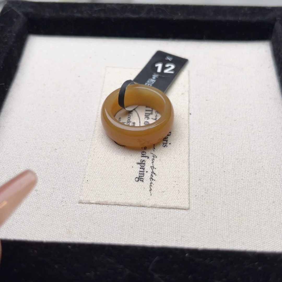 和田玉（糖玉）戒指未镶嵌