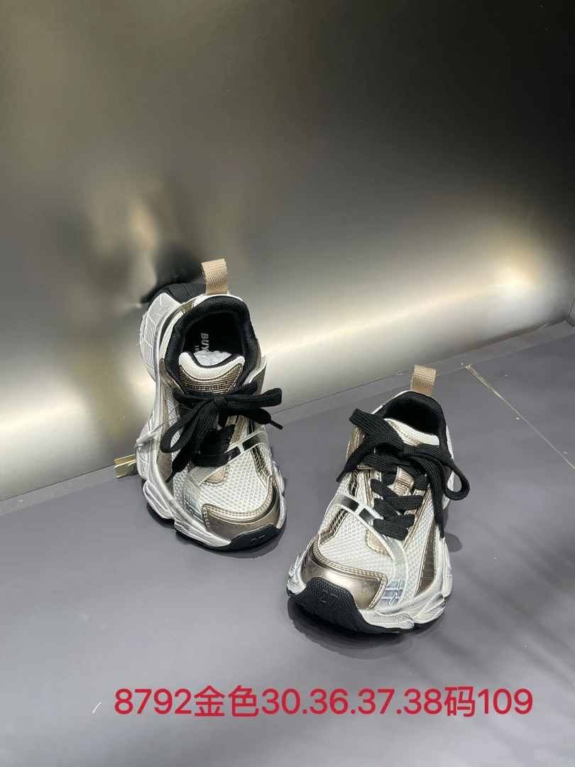 时尚童鞋uus25春货号8792