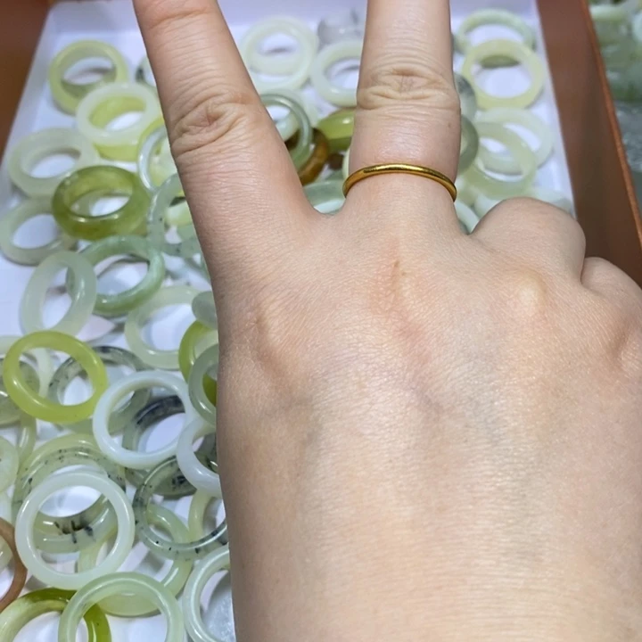 蛋***德蛇纹石玉未镶嵌戒指
