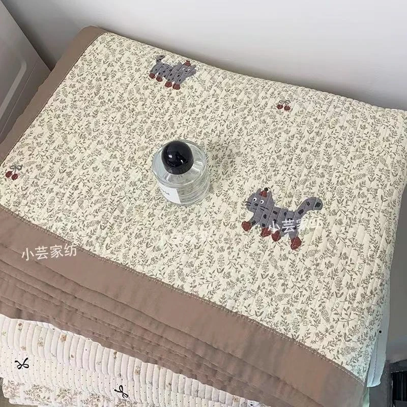 可铺可盖防滑小清新碎花全绗缝床盖-w