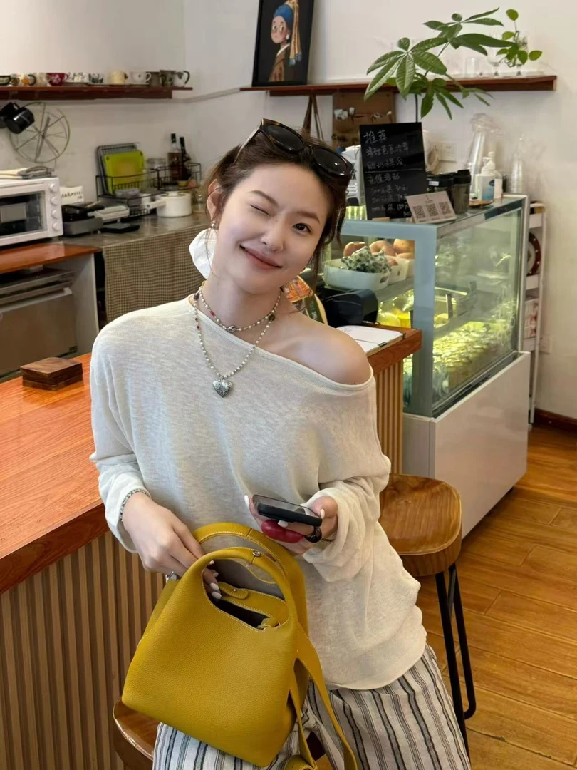 2025夏季新款韩系简约薄款气质斜肩上衣高腰条纹显瘦休闲裤套装