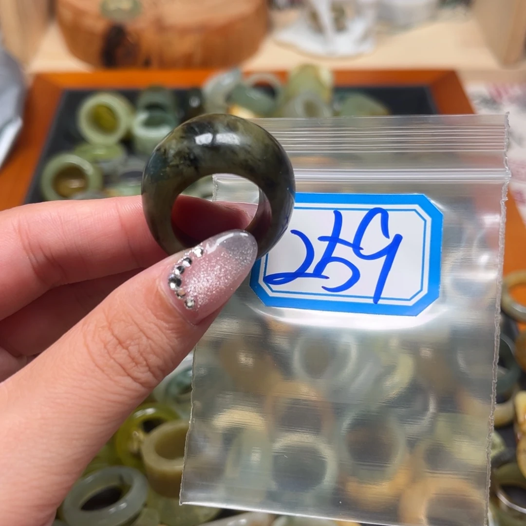 沐***店蛇纹石玉未镶嵌珠宝奇石