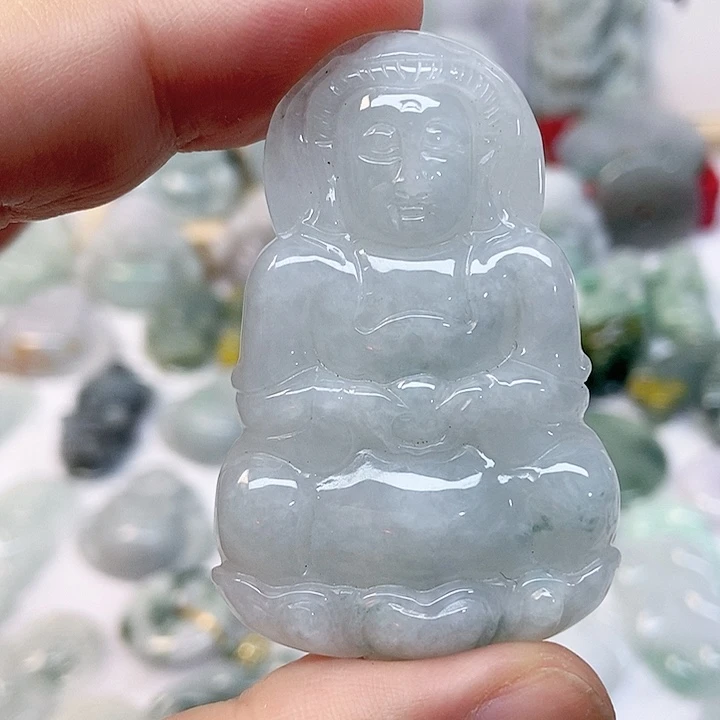 翡翠未镶嵌颈饰观音