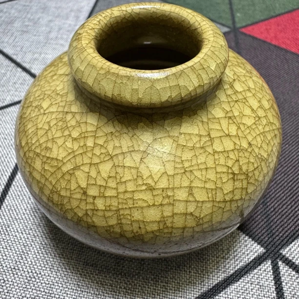陶瓷工艺品，复古哥窑水盂黄色创意黄釉