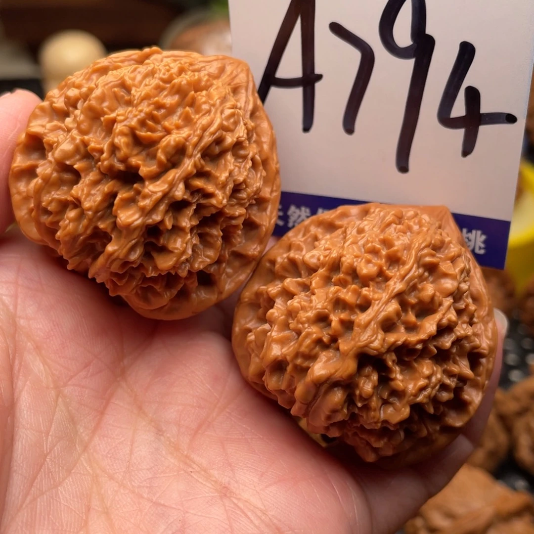 桃核把件满天星40