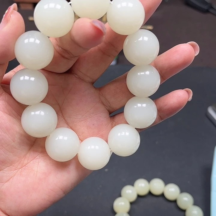 和田玉（青玉）未镶嵌颈饰