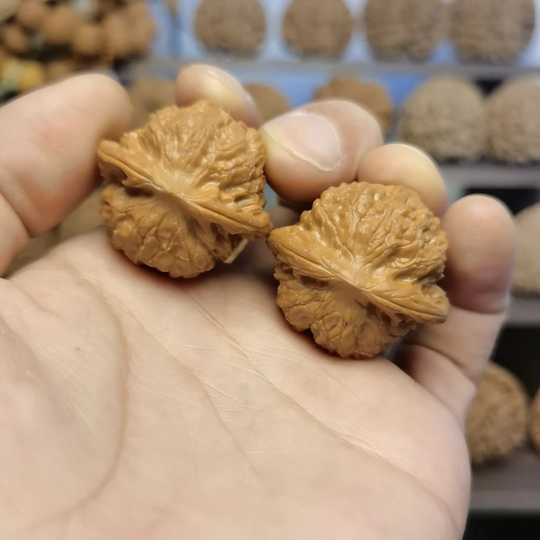 文玩核桃把件34全品血麒麟精对