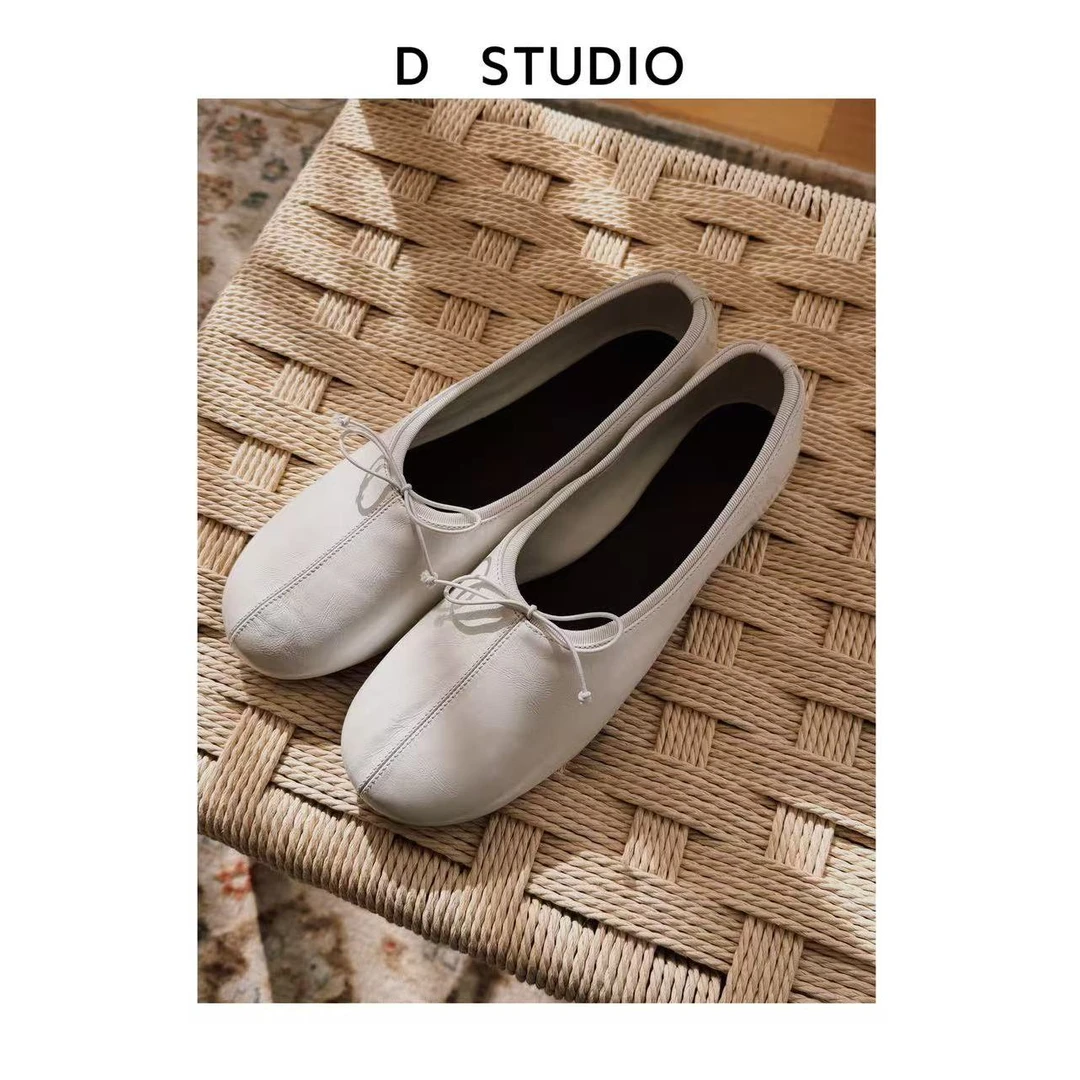D STUDIO 裂纹圆头芭蕾舞鞋 D3595
