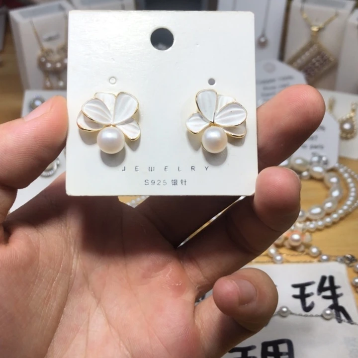 未镶嵌淡水珍珠耳饰
