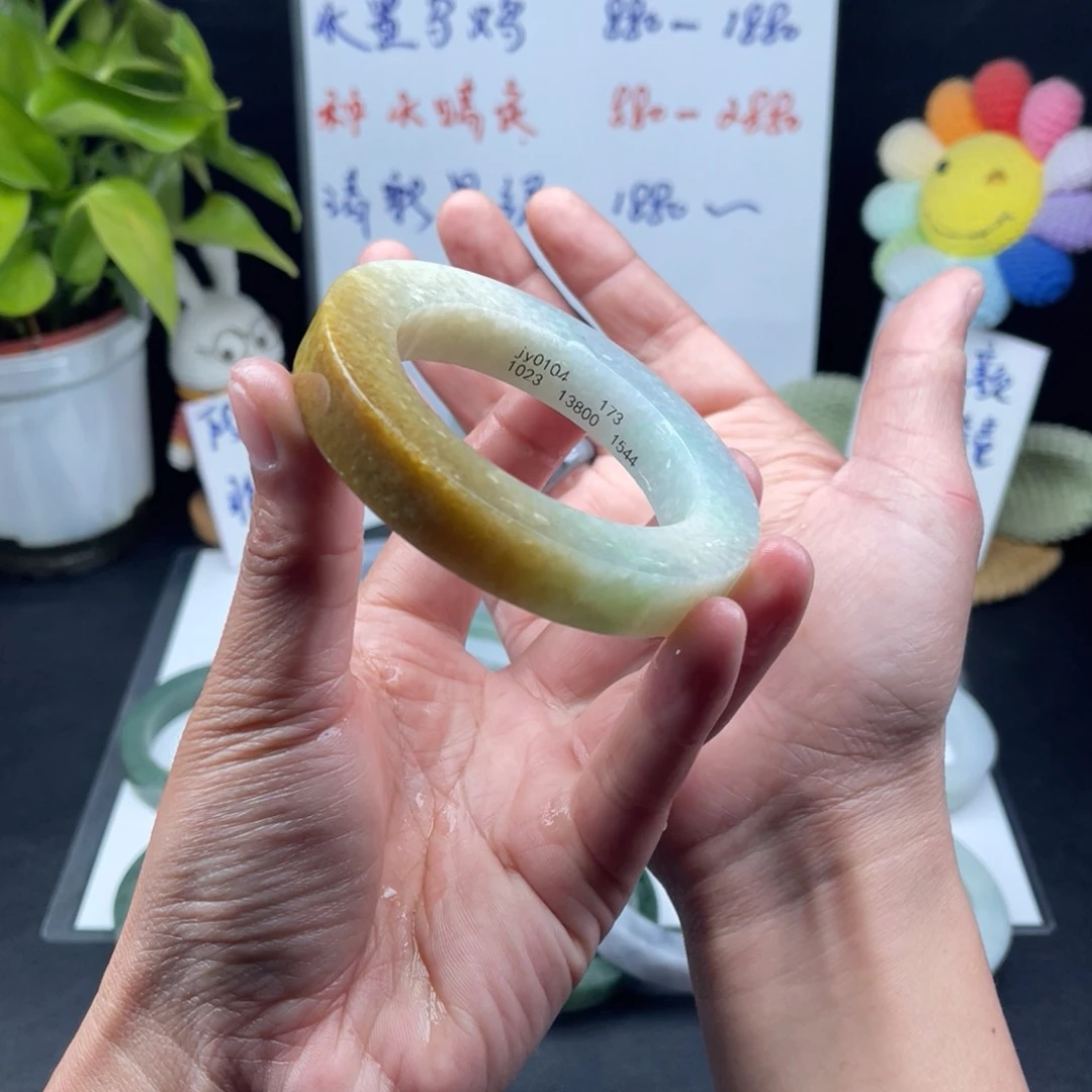 【闪购商品】定制翡翠56-63正圈未镶嵌手镯