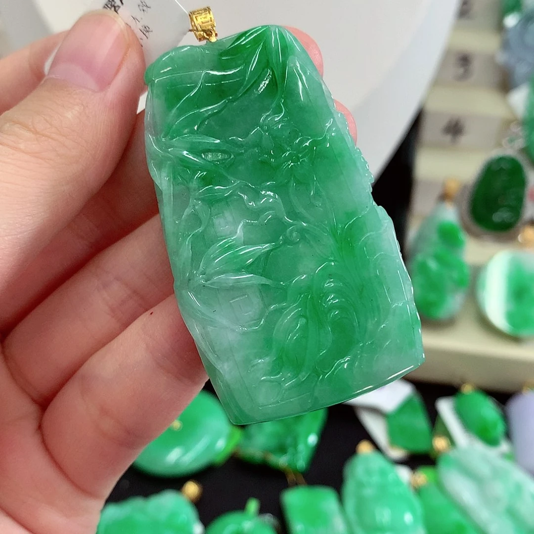 翡翠18K金镶嵌吊坠(不含链)