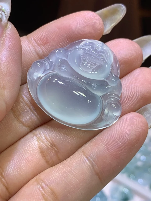 缅甸天然翡翠A货，胶感十足，非常耐看，底一尘不染性价比高