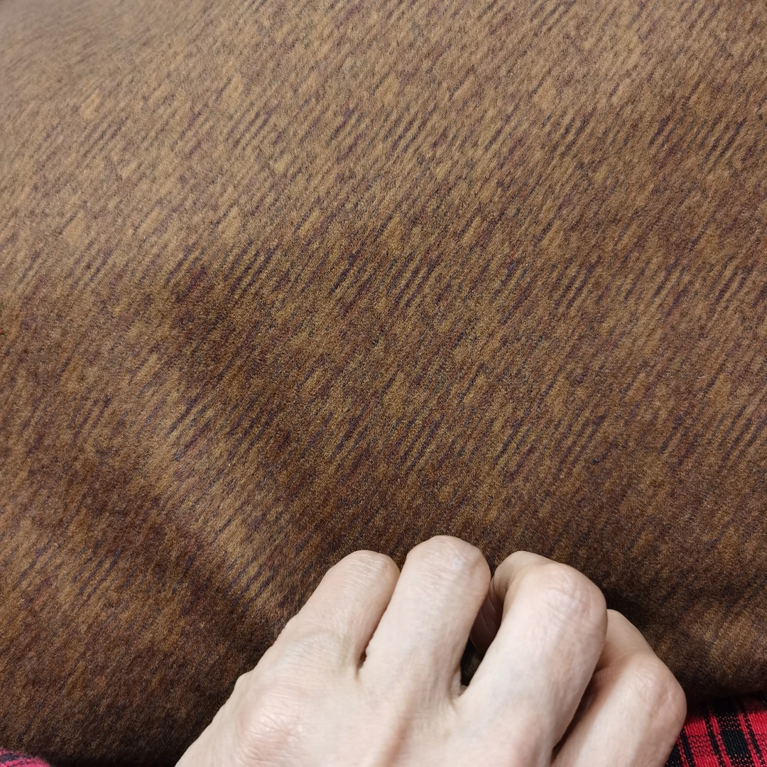 英炫彩奥绒布料棕色1.4米