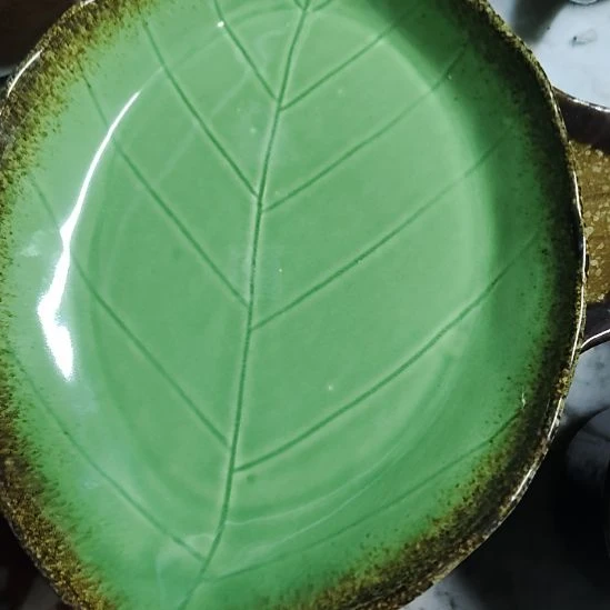 用***2瓷片五厂，七厂各种摆件，瓷片，均有瑕疵！