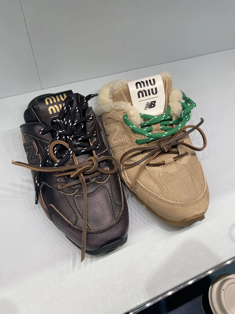 未使用 MIU MIU/缪缪 miumiu新百伦联名半拖鞋