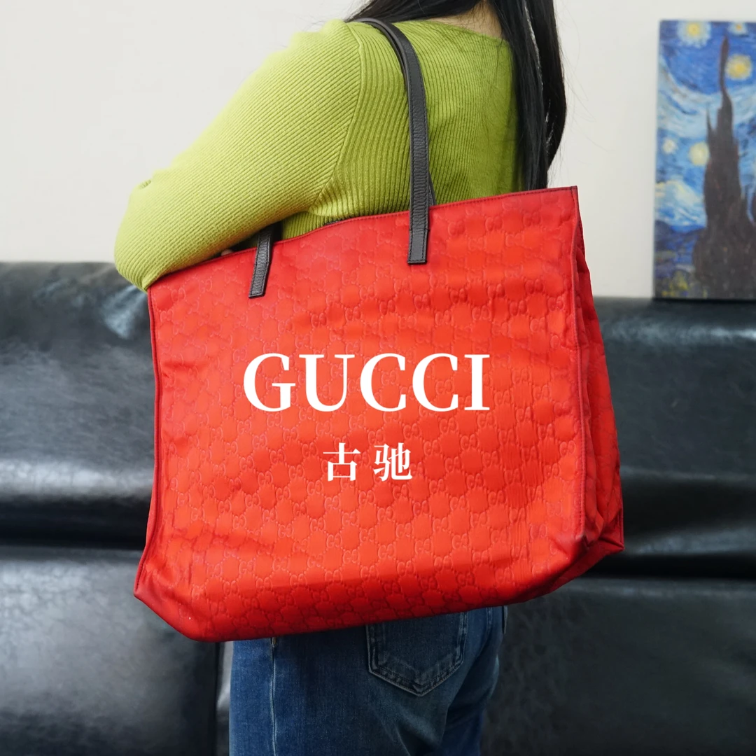 95新 GUCCI/古驰 红色压纹单肩包/fyWJ12521027/1027